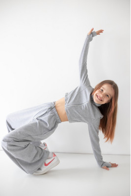 Костюм для дівчат